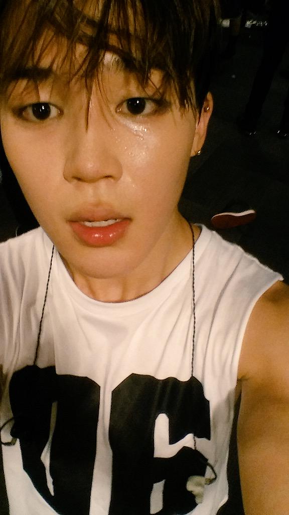 fairychimtr's tweet photo. Jimin'in bu fotoğrafları paylaşmasının üzerinden tam olarak 6 yıl geçti. 📸 https://t.co/RqiKmTmAn2