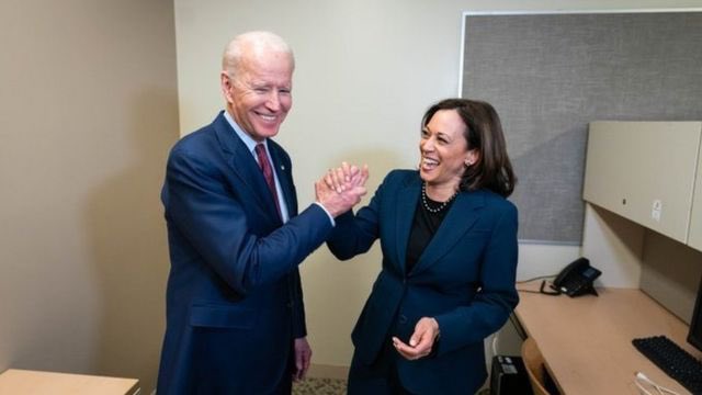 AMLO empezará a sentir la presión de Biden. 
Kamala Harris trae una larga lista de inconformidades que no pueden esperar.
¿Podrá continuar la 4aT o le cortarán las alas?