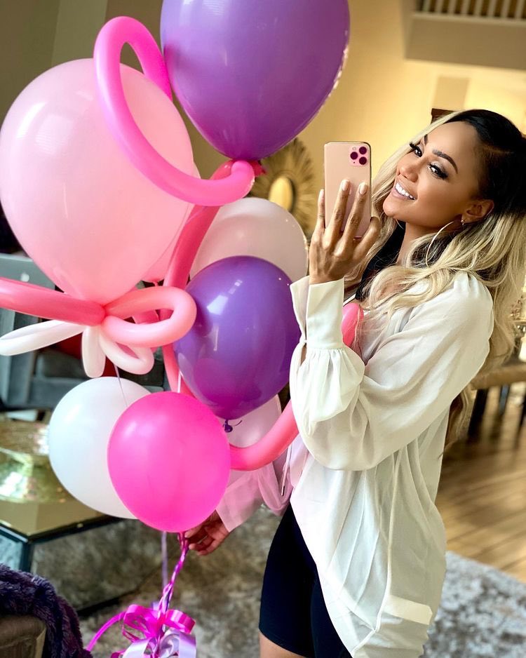 NicholesAmy's tweet photo. hello everyone, I'm looking for some  sugar babies to spoil with Money and a lots of gift . My dms are open 💕 #sugardaddyneededasapdmme #sugardaddycom #sugarbabyneededrich
#sugarbabyneededtobespoilt #sugardaddyneeded #sugarmommy #sugardaddylegit #sugarbabylegit https://t.co/w8uD3pohqP