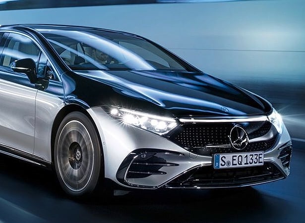🔌 <a href="/MercedesBenzEQ/">Mercedes Benz EQ</a> se consolida con la mayor oferta de vehículos 100% eléctricos, con hasta 7️⃣ modelos, entre los que destacan el EQA, que ha resultado un éxito rotundo de ventas y el EQS, modelo que nos posiciona con la mayor autonomía gracias a sus 770Km 100% eléctricos