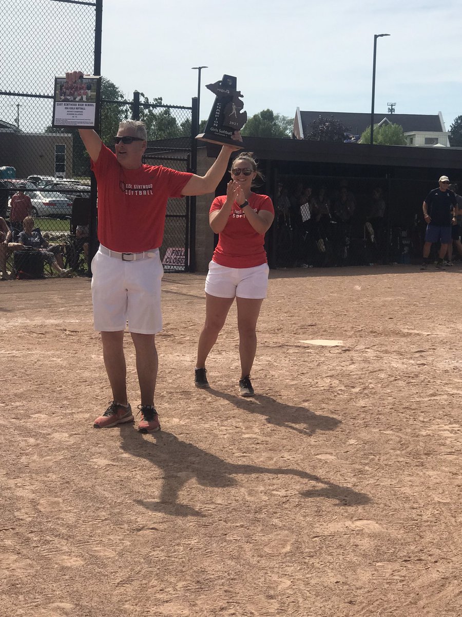 eksports_org's tweet photo. Congratulations to the Varsity softball team!  They are 2021 District Champions! They defeated Caledonia in the semi’s and Gull Lake 9-6 in the Finals. 
The girls will play next week in Regionals at Grand Ledge vs. the winner of the St. Joseph district. 

We are EK! https://t.co/KT0ChhsEIv