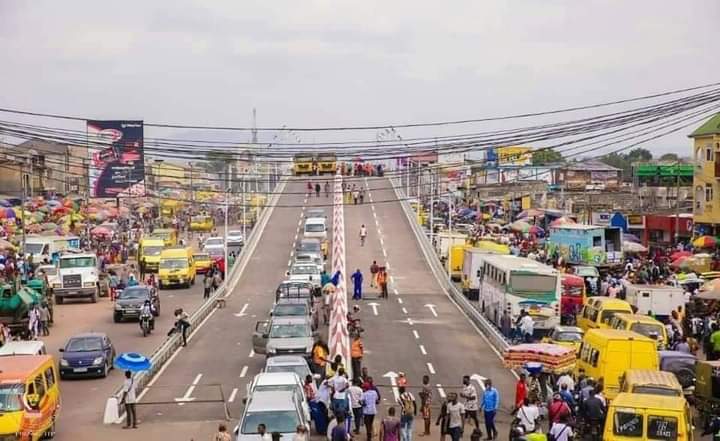 ZituleleR's tweet photo. #RDC: #Kinshasa: Le Saut-de-mouton de #Bitabe a été inauguré, vendredi, dans l'après-midi par le Gouverneur @NgobilaM accompagné de Ministre des #ITPR et le DG de l'#OR.
@OkondaBelise @wembi_steve @Kristian00243 @Yanbat1 @mbokaville @mokonzi_ya  @eunice_loba @poolcelcom https://t.co/AxYLyw0FGE