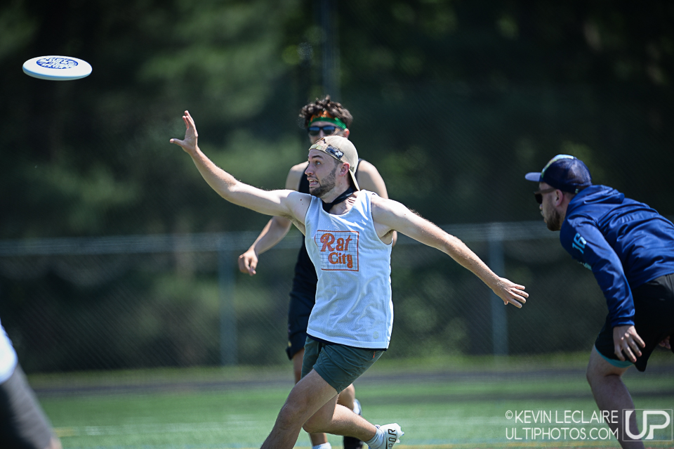 UltiPhotos's tweet photo. Ultimate love: Wishing Ed &amp; Kelsey a wonderful wedding day! Their big day kicked off with some pre-wedding pickup with friends and family.  Highlights from @LeclairePhoto are UP: https://t.co/Uoa8o8HBxT

@RatCityUltimate @NUTultimate https://t.co/Jy7vJnIc6b