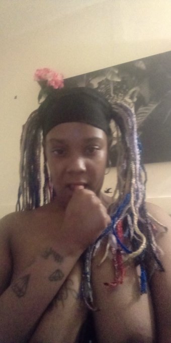 Wanna see me devour this BBC Send me $50 to my cash app $enchantress777 to get a live 10 min session