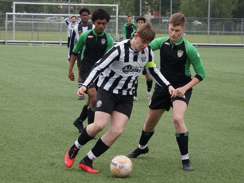 HsvDuno's tweet photo. JO17-2 verliest eerste Regio Cup wedstrijd https://t.co/F8rpJ0oPrm https://t.co/b4PJas4MoL
