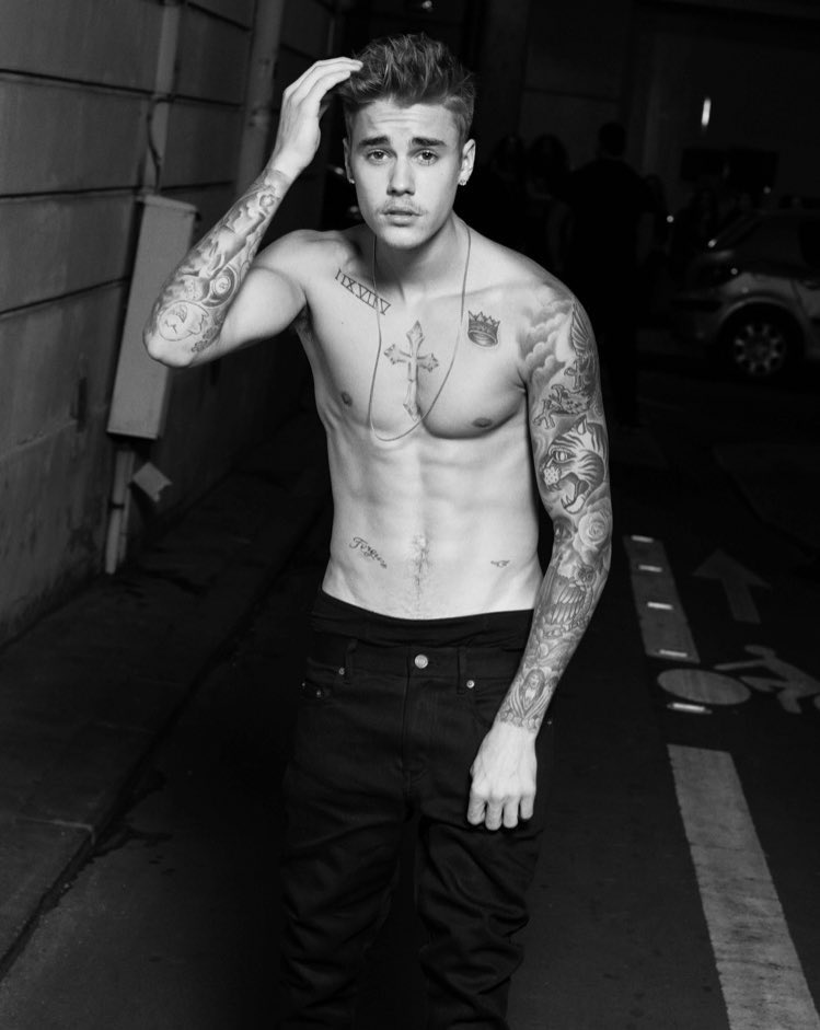 archivedbizzIe's tweet image. 