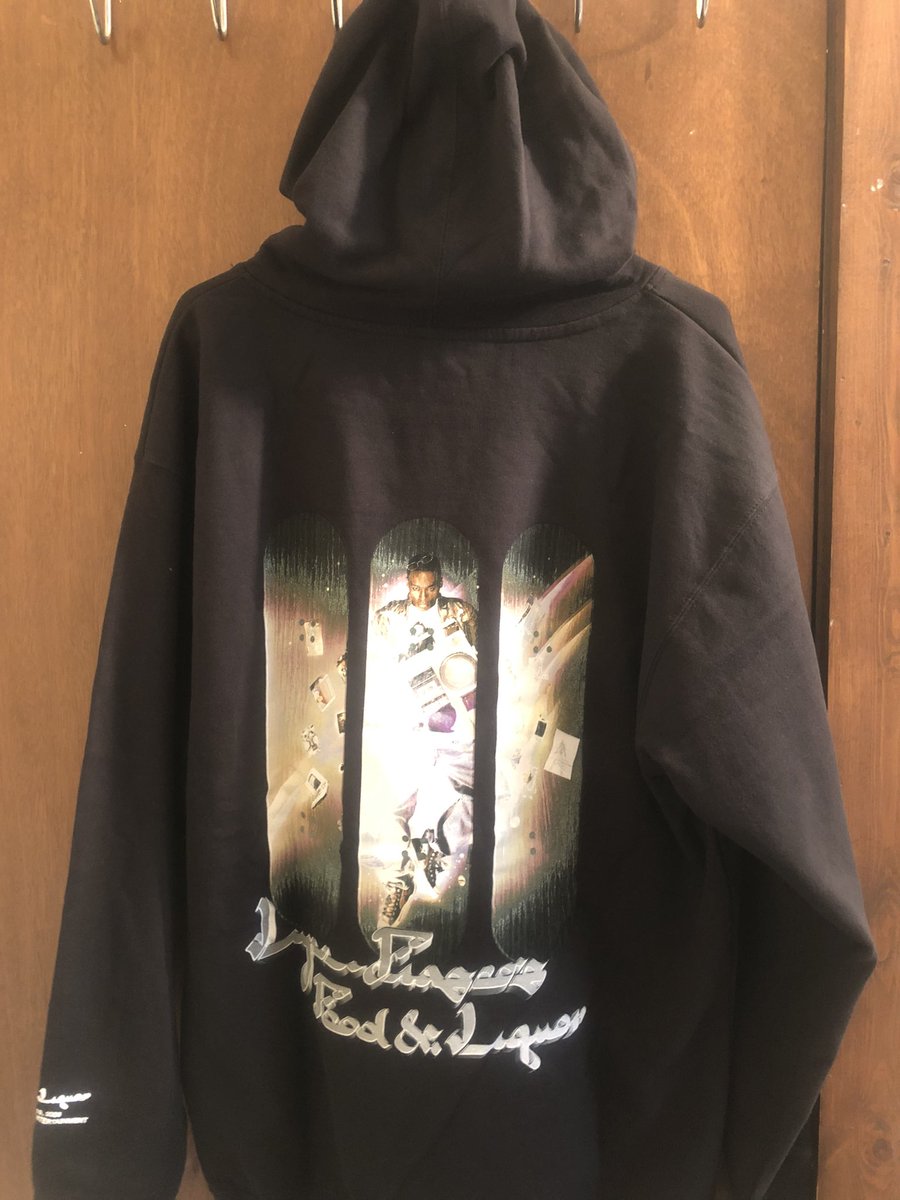 sohelpmegosh's tweet photo. My @LupeFiasco &amp; @futurestreamtv1 hoodie came in today!!! Thank you so much I loved the show!!! 😭😭😭😭😭😭😭 https://t.co/Zujc0Wodi1