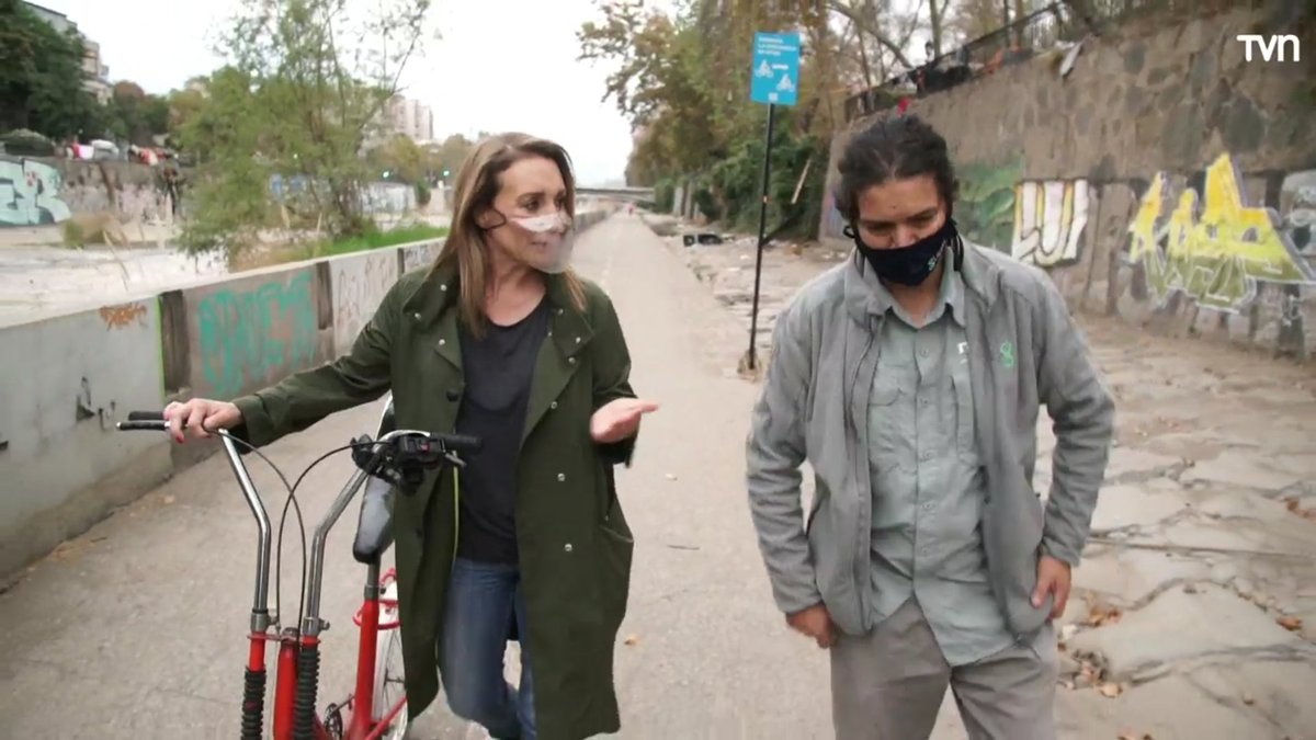 RaulvChile's tweet photo. Excelente programa con la queridísima @KarendTV para entretener las tardes en familia y en cuarentena #ZonaDeEncuentroEnTVN https://t.co/NV1S9g2Ezi