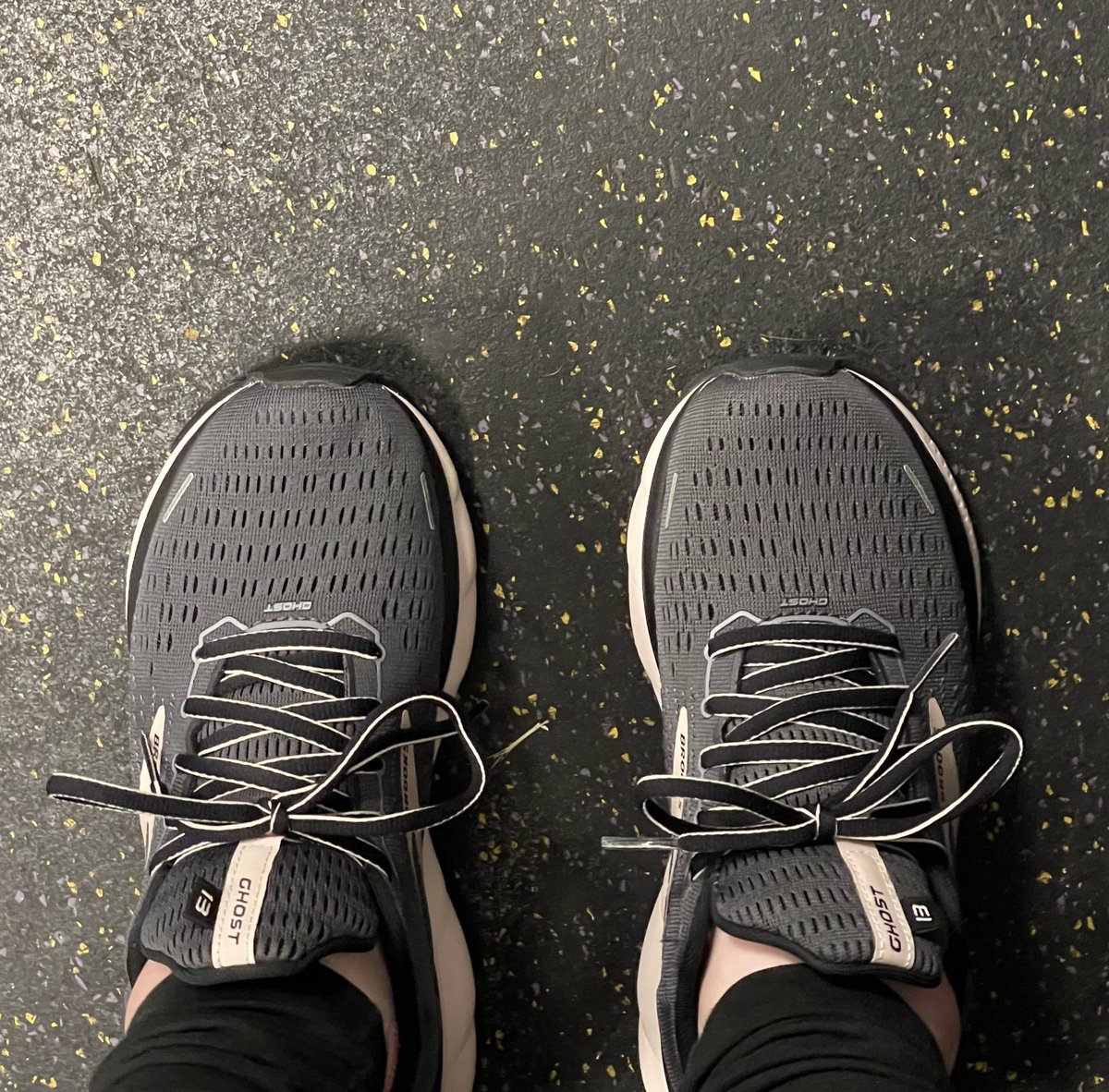 princesskdimond's tweet photo. Princess Birthday weekend = new sneakers and a zoo membership. ❤️ https://t.co/uMXTxljifB