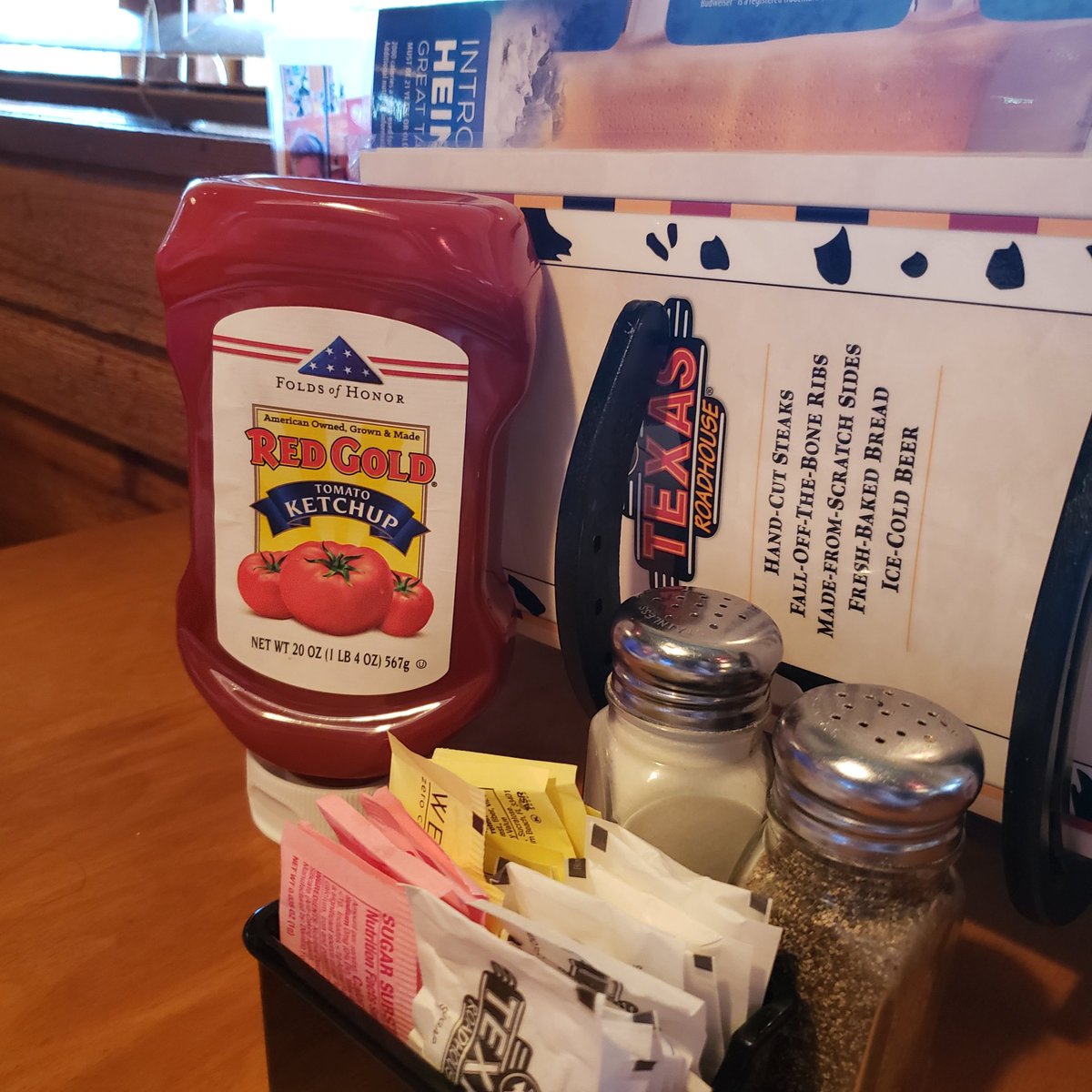 jame22816's tweet photo. @texasroadhouse love me some TRH! But this is Heinz Ketchup Country in PA.  What gives?!? https://t.co/9XHwUjNvip