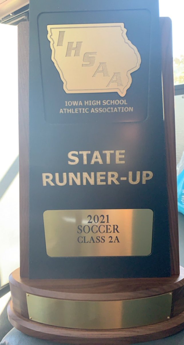 BF_JaysSoccer's tweet photo. Unbelievable season! Best finish ever at Bondurant! So proud of this accomplishment and this group! 👊 https://t.co/8blkvWVHiz