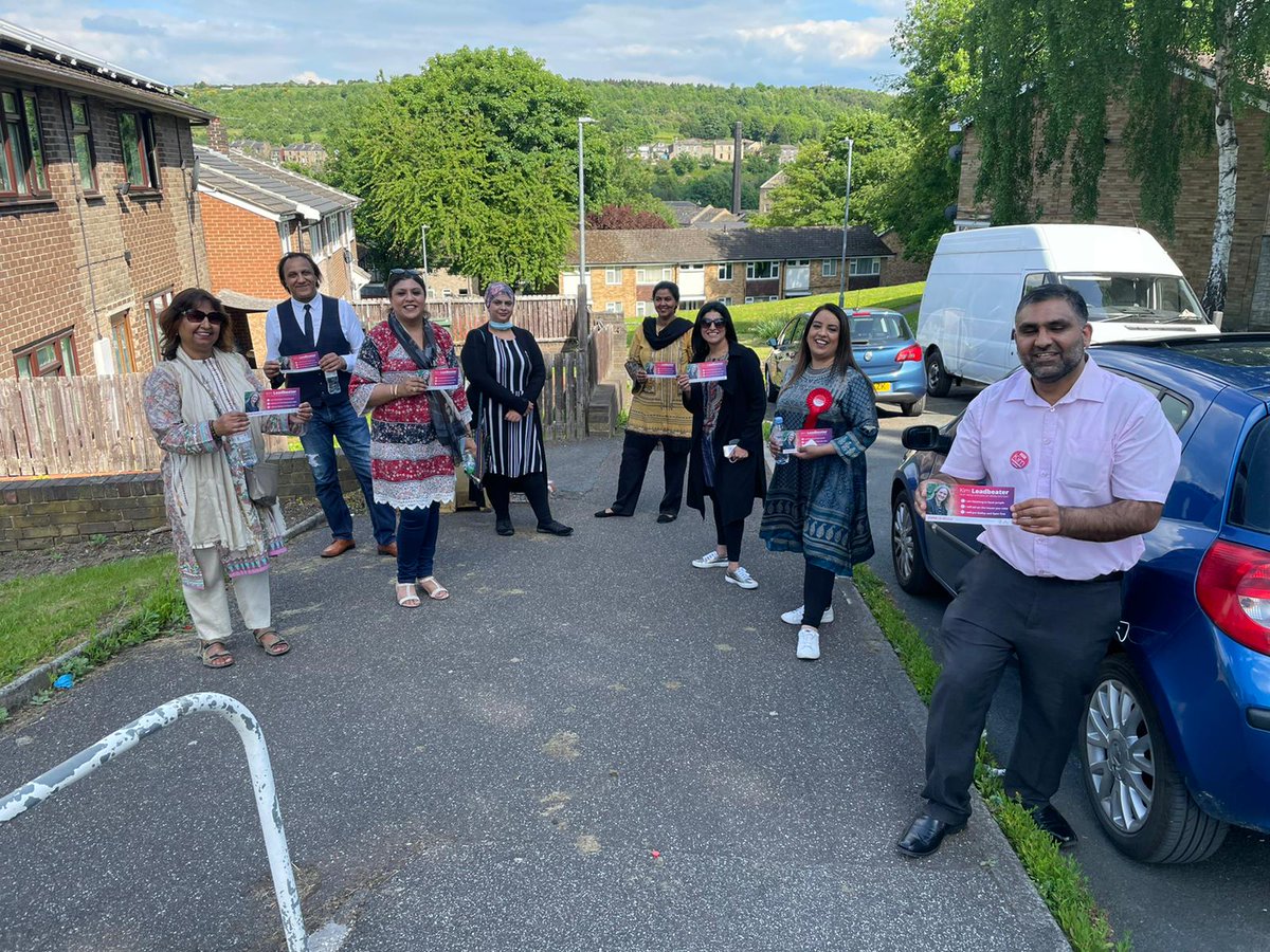 Great response door knocking for <a href="/kimleadbeater/">Kim Leadbeater MBE MP</a> for Batley and Spen.#labourdoorstep