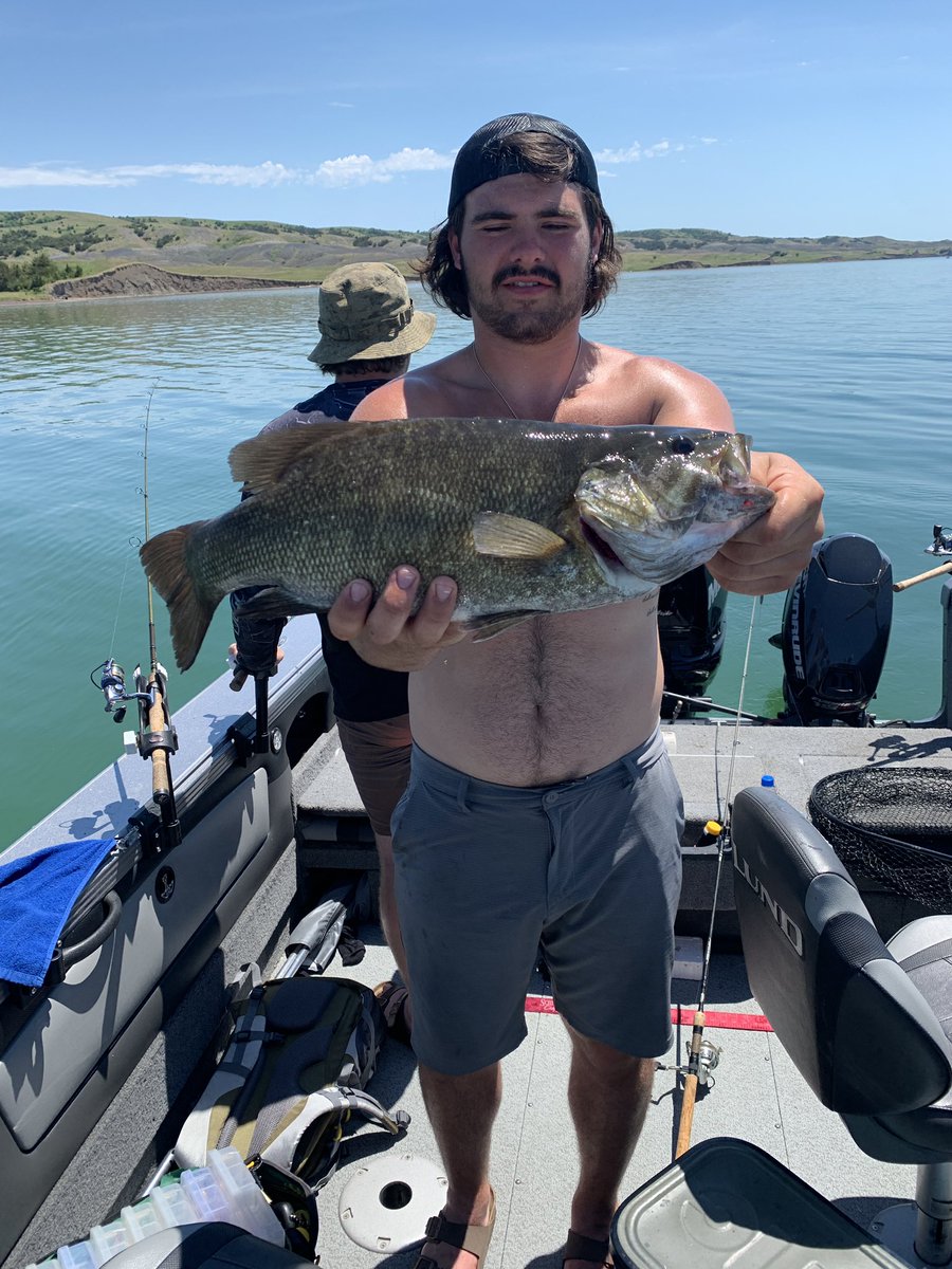 F__ingFishermen tweet media