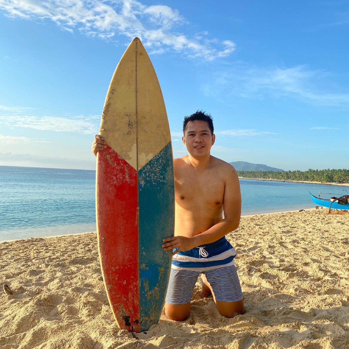 cool_mcbryan's tweet photo. Well, this has been the sexiest me! 💪🏻🌤 char lng. https://t.co/c9K4Oye4eS