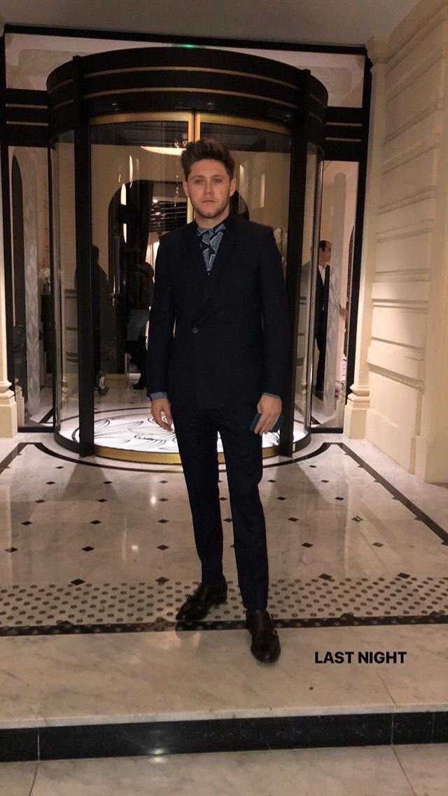 safeforniall's tweet photo. - choose one outfit https://t.co/9J9jUTpwFk