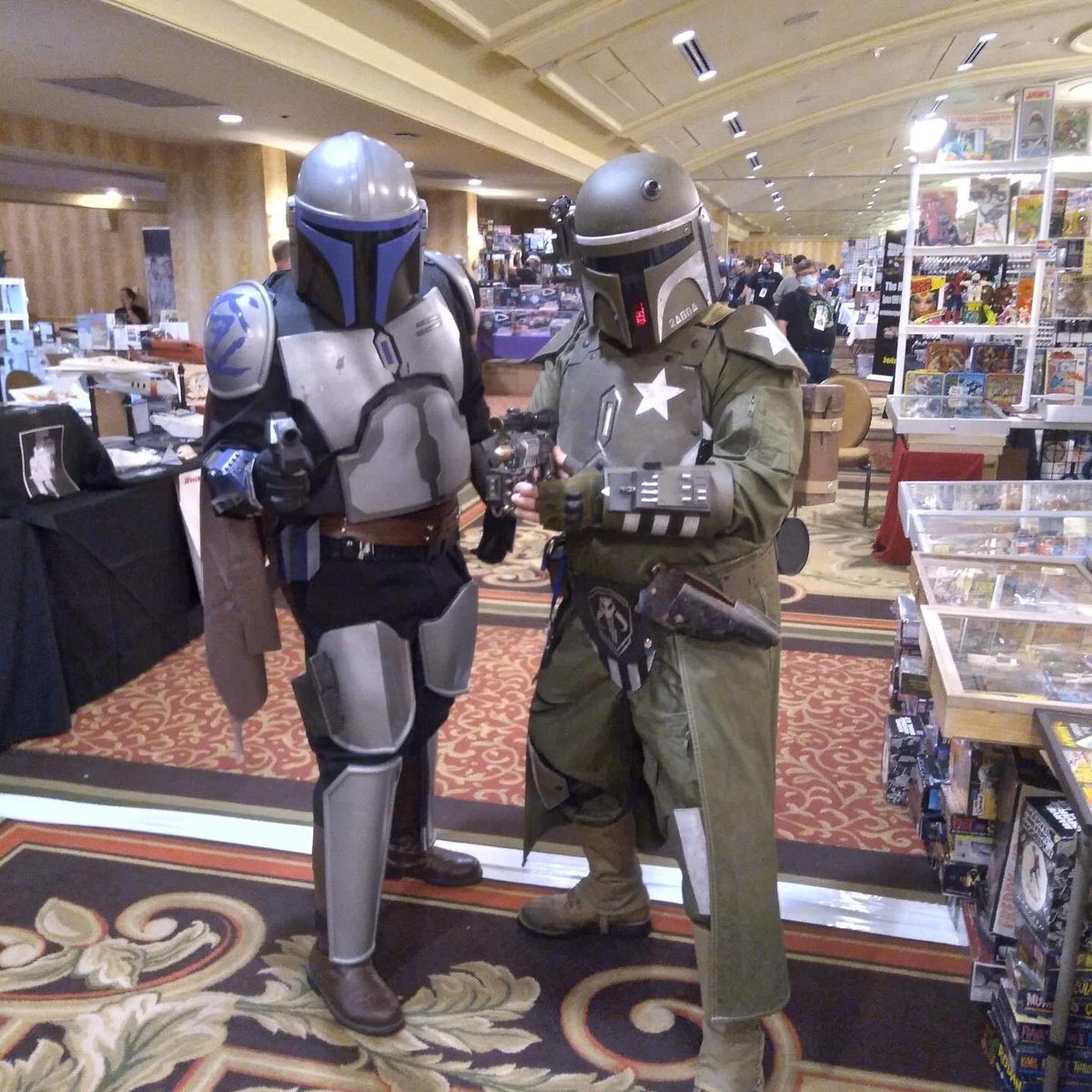 MediocreModeler's tweet image. Mandalorians at WonderFest 

#GoBuildSomething #Wonderfest