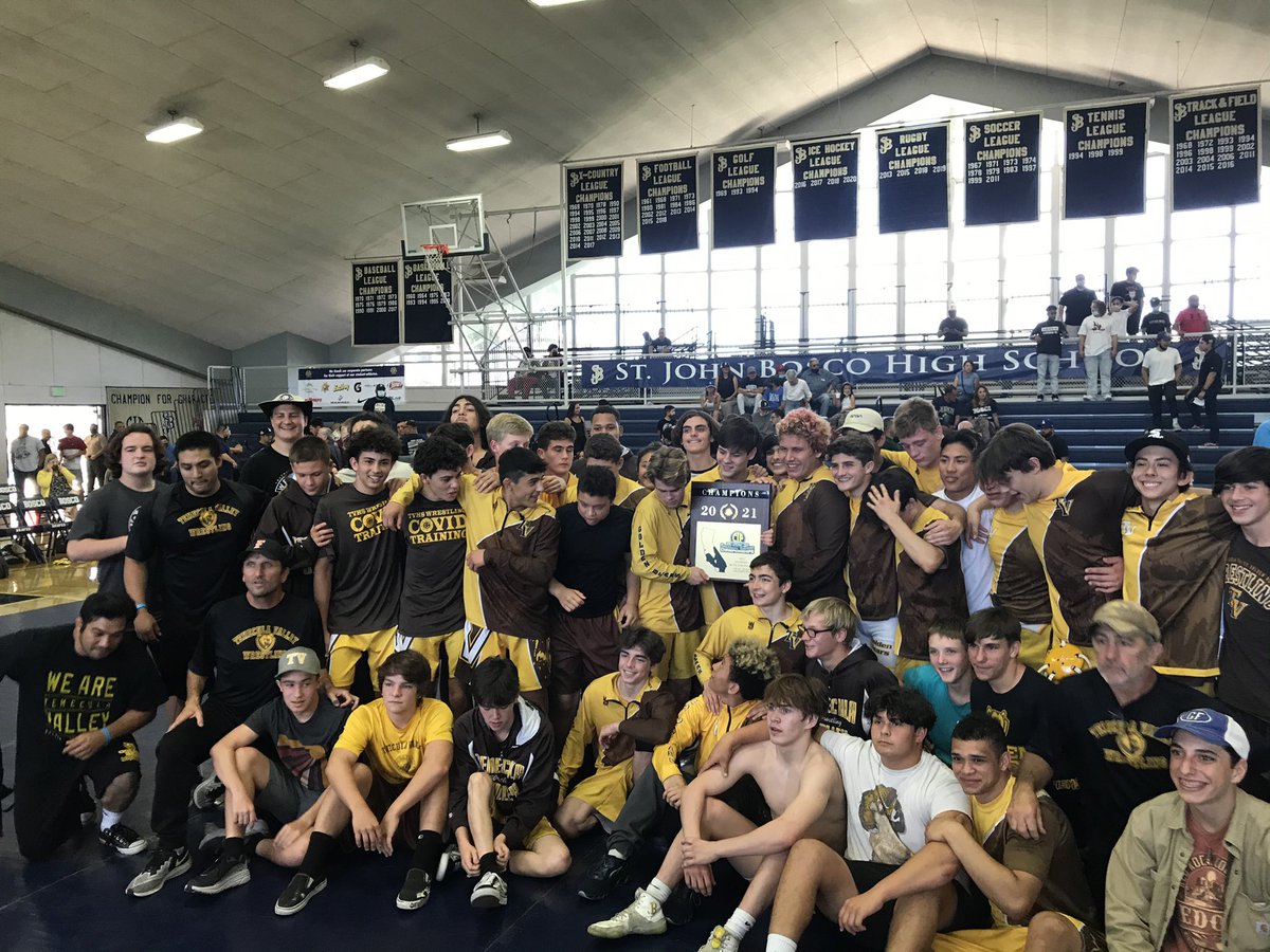 🎉🏆CONGRATULATIONS TO TEMECULA VALLEY!! Your 2021 CIF-SS FORD Division 1 Boys Dual Wrestling Champions!!! 🤼 

<a href="/SoCaliFord/">SoCalFord</a> <a href="/tvhs_athletics/">TVHS Athletics</a>