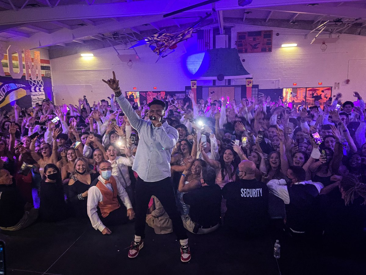 DJ Pauly D tweet media