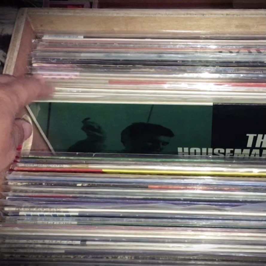 Nu_Wave_Records's tweet photo. Sunday digging must-have! Take it!
The House Martins
VG+/VG+
#musthave #newwavemusic #newwaveband #vinylcommunity #newwavemanila  #vinylrecords https://t.co/UTLk2Kla0E