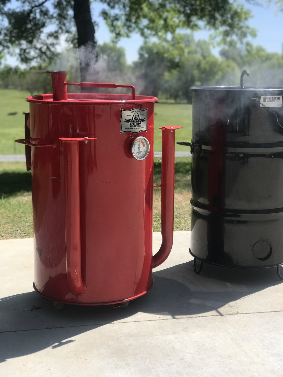 thinblusmoke480's tweet photo. KosmosQ Texas Beef, Killens SP, McCormicks Mojito Lime marinade.  Bam 💥 https://t.co/JjCKCwZQBz