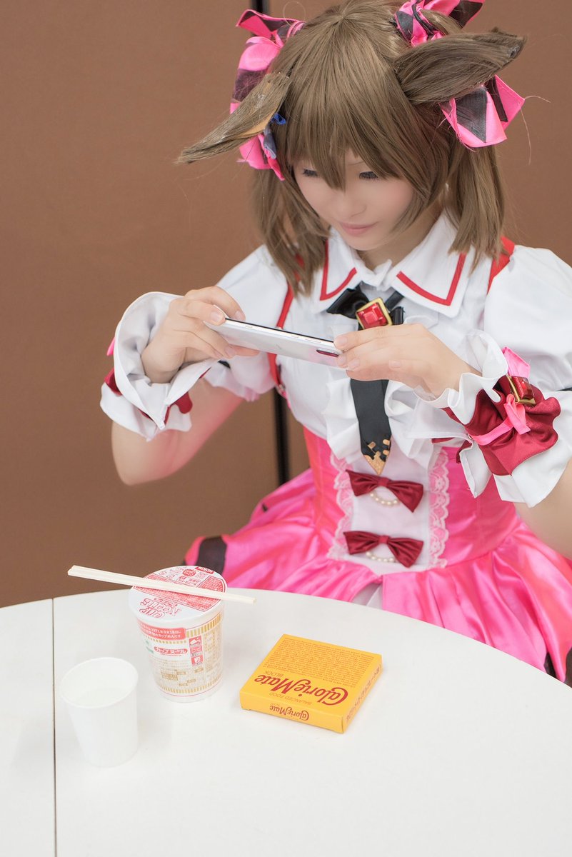 Twoucan ファルコン ランチ の注目ツイート イラスト マンガ コスプレ モデル