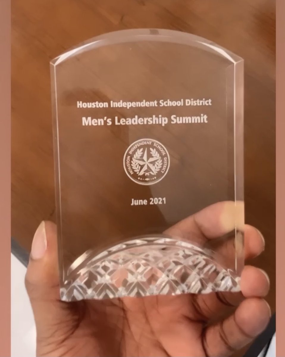 Honored to be able to participate in <a href="/HoustonISD/">Houston ISD</a>’s 2021 Men’s Leadership Summit! The students <a href="/HISD_NHECHS/">North Houston Early College HS</a> were very engaged and enthusiastic👏🏾! @HISDFACE
