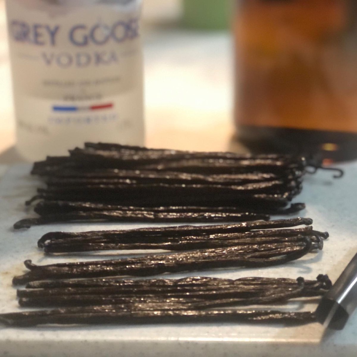 jeffrushton's tweet photo. As my first batch passes year one (32 oz), with one more to go, my next batch (1 gallon almost) went into queue today. #experimental #projects #vanilla
Two years until vanilla extract is ready. #doublefold https://t.co/lHxlEehOie