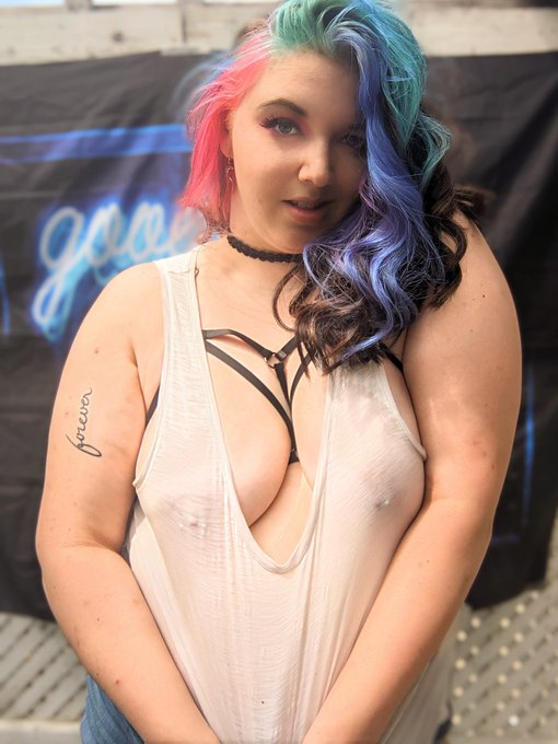 Hey there baby https://t.co/RGIPxnXI9u<a href="/tag/ass"class="tags"><span>#ass</span></a><a href="/tag/bbw"class="tags"><span>#bbw</span></a><a href="/tag/accountant"class="tags"><span>#accountant</span></a>