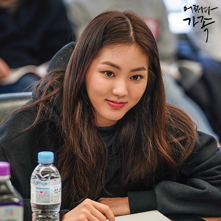 CLC_ACTS's tweet photo. Thank you for your hard work in #SomehowFamily, actress #Eunbin 💖
#어쩌다가족
#KwonEunbin #KWON_EUNBIN
#권은빈 #은빈 #CLC #씨엘씨 https://t.co/U1FnGBrush