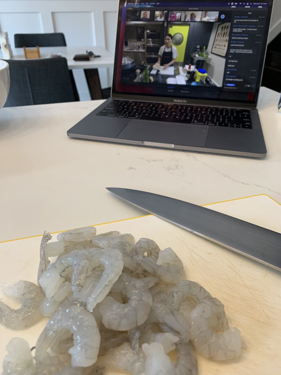 brandonzoras's tweet image. Going to change up my career and just make #hargow all day &amp;amp; also dumplings with the aunties &amp;amp; grannies in the shop windows. Thanks @GetCooking_CA &amp;amp; @Maicaroon for the fun virtual cooking class!!! Secret is finding and using wheat starch 1:1 with tapioca starch.
