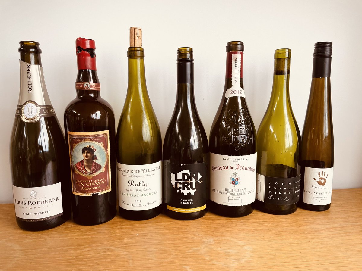 LubricationWine's tweet photo. Lovely island dinner last night with friends. Eclectic line up to say the least, some from the archives, but everyone a winner! @tomlinju @KellyWashWines @Beaucastel @JohnDuvalWines @SeresinEstate @LouisRoederer_ #wine #friends #waiheke #newzealand #londonconnection https://t.co/Z9BMtNaCmw