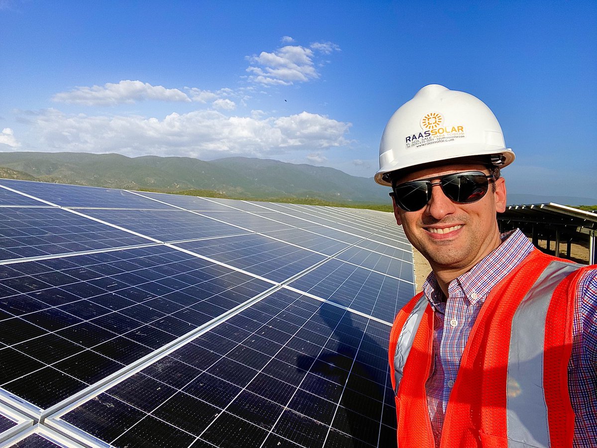 CarlosFGM's tweet photo. Celebramos el #DiaMundialDelMedioAmbiente mejorando la calidad del aire con que respira nuestra gente ,con menos contaminación y disminuyendo las emisiones de CO2 a la Atmósfera . #elsolsaleparatodos #raasgroup #raassolar #energiasolar #energiarenovable #gosolar #solarenergy https://t.co/YAJWKgYvii