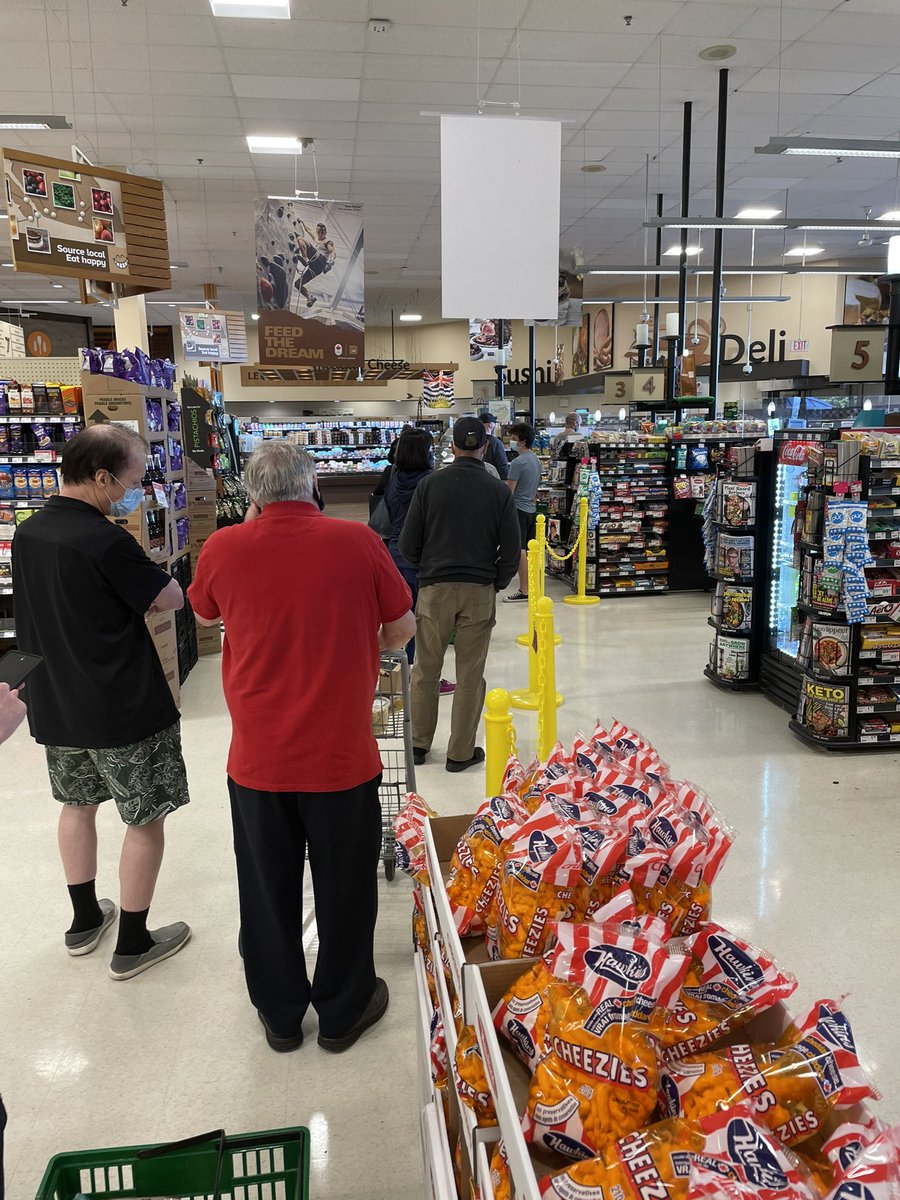 The express line at my local grocery store is 18 people long... 😂 #thriftys #sobys