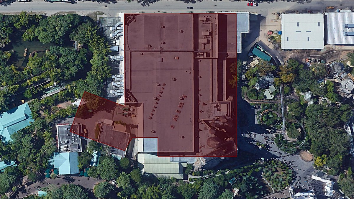  #EpicUniverse Just comparing the Classic Monsters show building footprint with Forbidden Journey, they're similar dimensions however Monsters is ~93,000 square feet versus FJ [including greenhouse] being 84,000 square feet