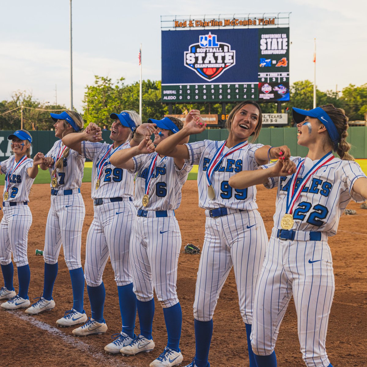 Congratulations to <a href="/bh_softball/">Barbers Hill HS Softball</a> on their 1st #UILState Softball Championship! 

Sophia Simpson (Barbers Hill) named Championship Game MVP with WIN, 7.0 IP, 0 ER, 14 K.