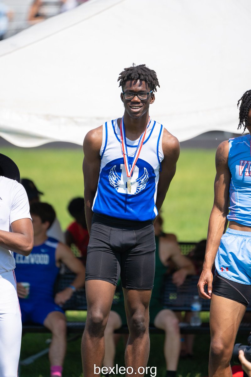 Congrats to Mason Louis! State champ in the 400, the third in the 100, and 5th in the 200! Amazing day for the sophomore phenom! 👏🏼🦁🎉🏆 @bexleyschools <a href="/BexleyAthletics/">Bexley Athletics-</a> <a href="/bexleyhs/">Bexley High School</a> <a href="/BexleyTrack/">Bexley Track</a>