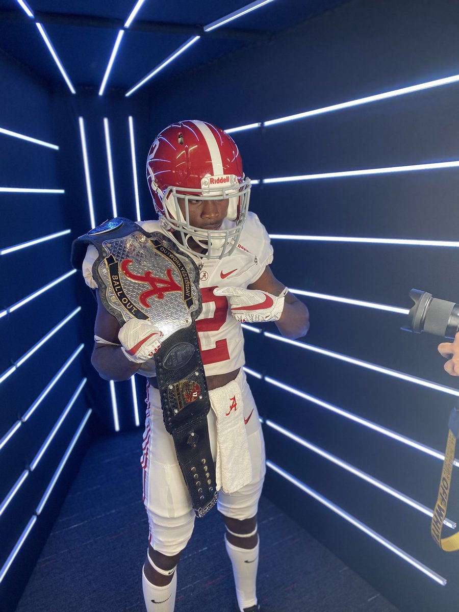 ChosenOneCull's tweet image. Had a phenomenal time at Alabama today! #RollTide Roll!🐘