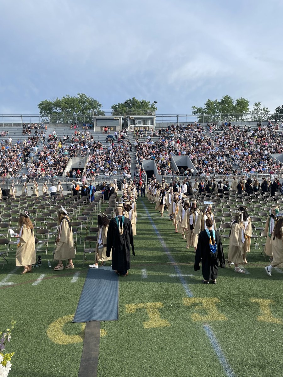 Glenn Burns tweet media