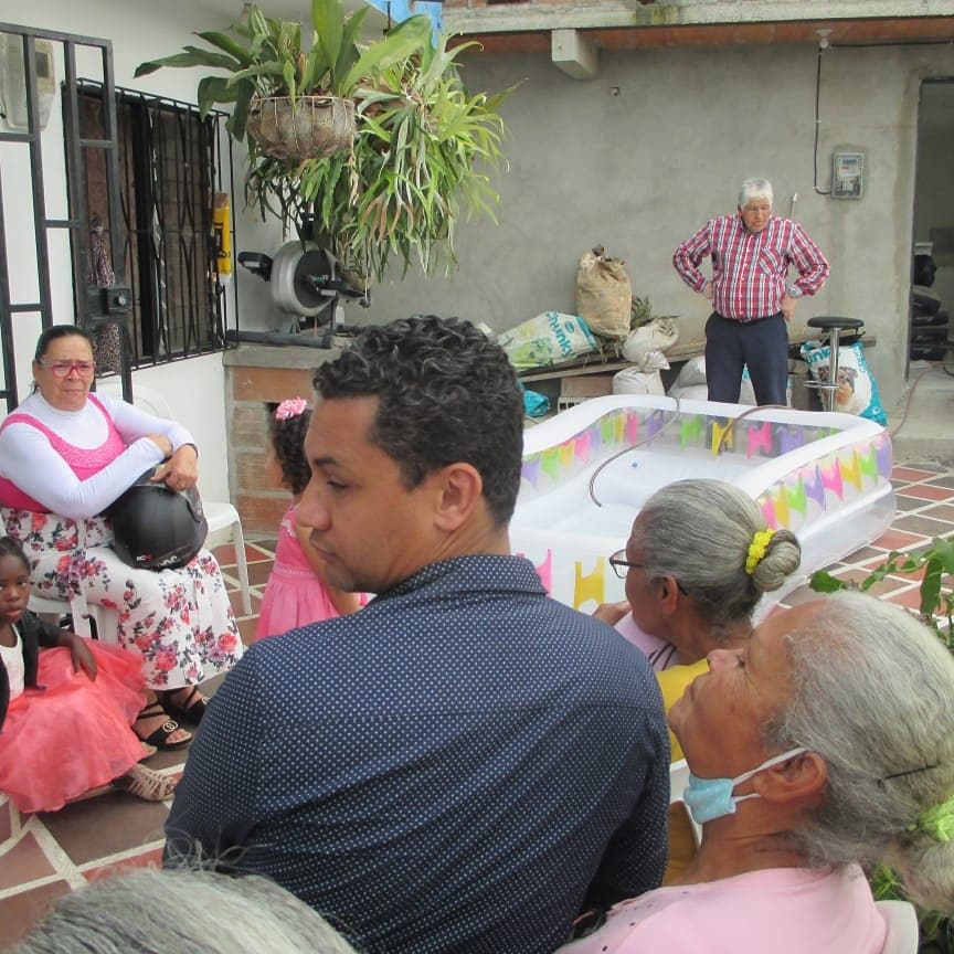 IPUIC1's tweet photo. #bautismo #pentecostés #Internacional #Medellin #Iglesia #iglesiapentecostes #el_corazón https://t.co/zJPTroGamG
