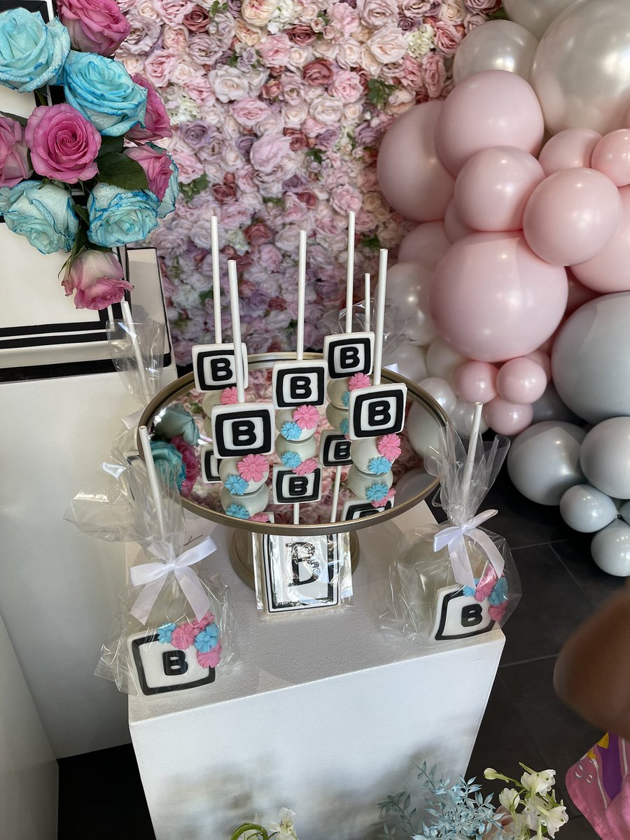 TAI BOWEN ♡ tweet media