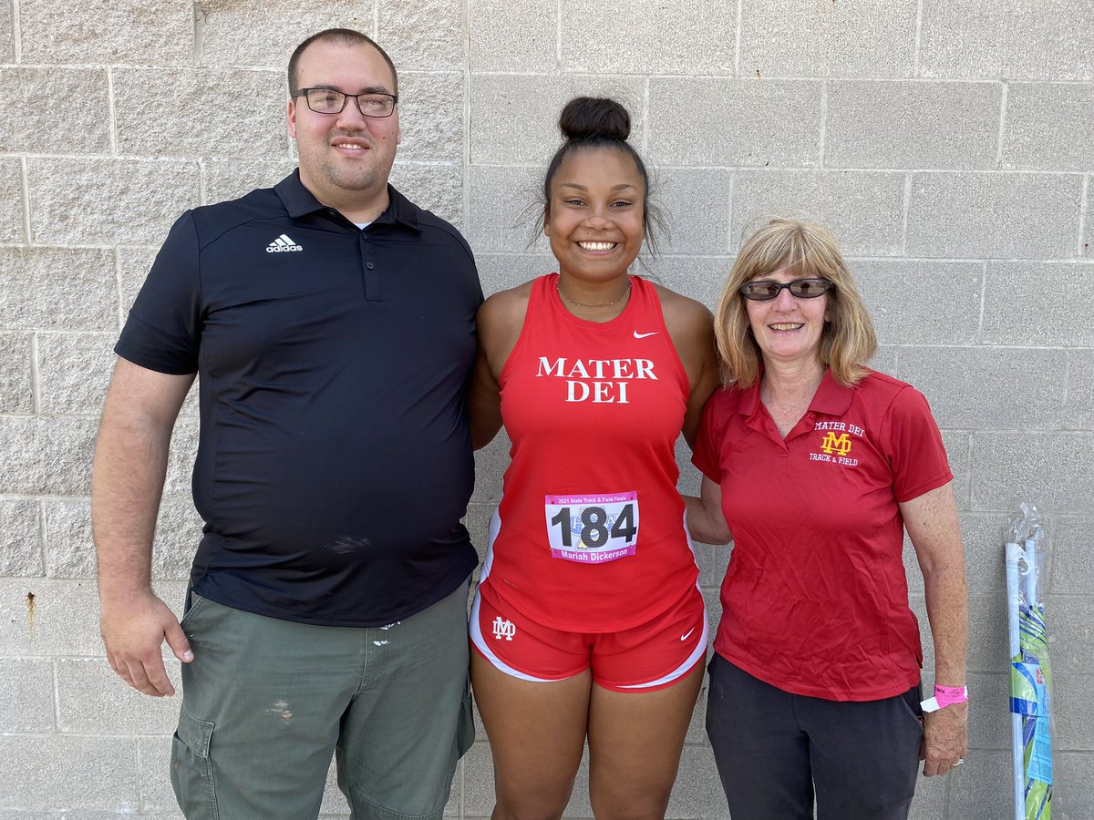 BridgetDicker20's tweet photo. Mariah Dickerson finished 13th in state for discus!! Of course she wasn’t happy with that, but Randy and myself are extremely proud of her ❤️👏🏼
Another big thank you to Coach Wilson and Coach Bernie for putting 4 years of energy and time into her! @mariahd220  @wildcatfan1124 https://t.co/depmLhfBDe