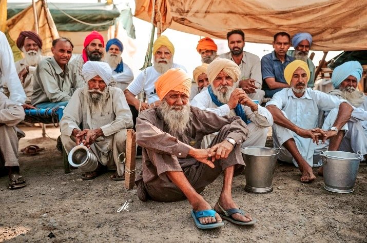 Nsuiishudhawan's tweet image. जनता जाग गई तो सरकार &apos;टिक&apos; नहीं पायेगी ।#जुमले_नहीं_कानून_वापसी
#ModiStopCrying_RepealLaws