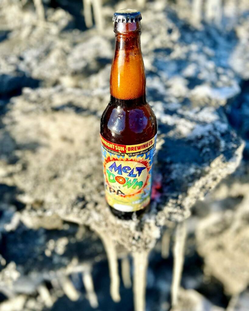 midnightsunbrew's tweet photo. Blue skies, sunshine, & 70ยฐ!?
Sounds like a summer to me! Have a superb Saturday everyone, and donโt forget to stay hopped up and hydrated in this scorchinโ weather!
.
.
.
.
.
#Summer #sunshine #StayHydrated #FuelYourAdventures #SpringSipping #Meltdownโฆ https://t.co/6KbLkN3vaz https://t.co/JWGCxhv7ea