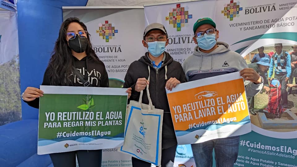 ViceDeAgua's tweet photo. #5DeJunio | El Viceministerio de Agua Potable y Saneamiento Básico participa en la Feria Ambiental del @AmbienteyAgua, por el #DíaMundialdelMedioAmbiente. ¡Cuidar el medio ambiente es cuidar la vida! https://t.co/KpqIljlx2q