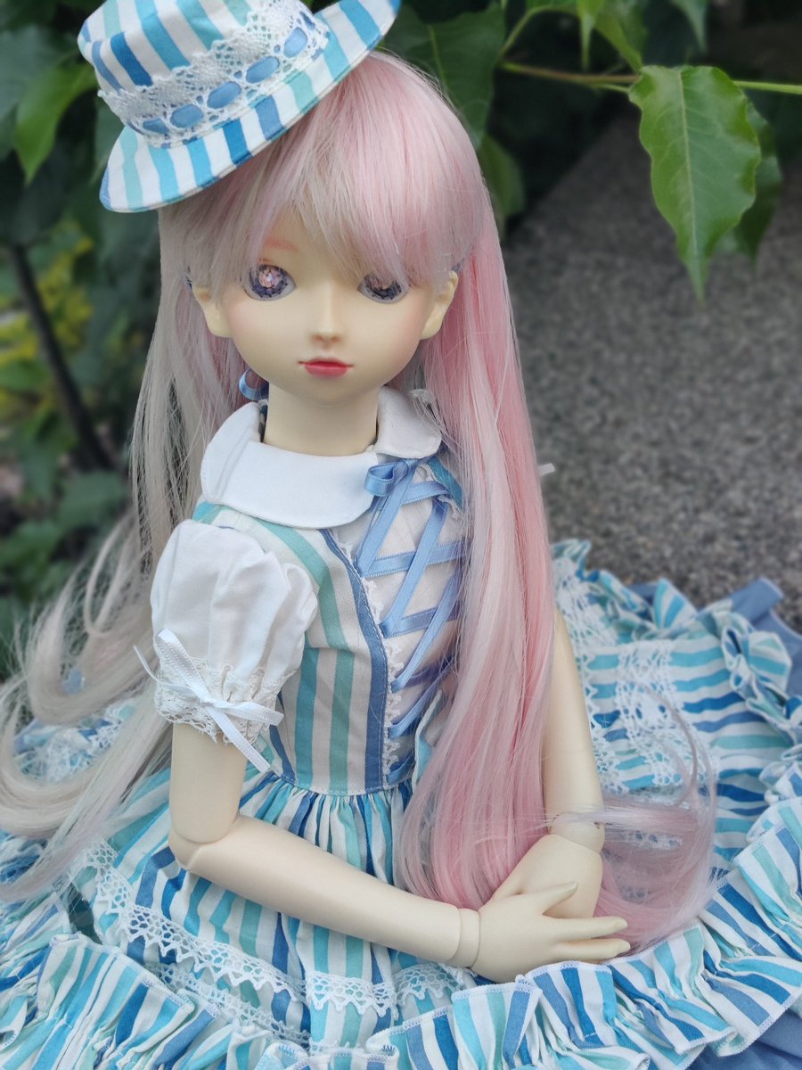 DioxPurple's tweet photo. Daily doll photo: 
Since joining this hobby many years ago, I've bought and sold many dolls. She's outlasted them all. Aiko is Volks School B. <3 
#volks #volksbjd #balljointeddoll #legitbjd #volksschoolb #bjdphotography #bjd #schoolb #volksSD https://t.co/Bw4xs9SQZn