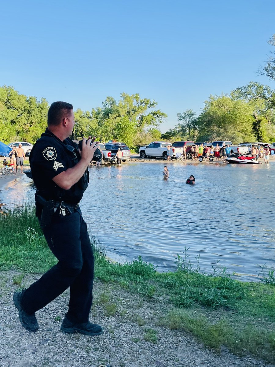 Some Community Policing happening tonight at the Fremont State Lakes! Remember to designated driver and Buckle up!! <a href="/DodgeCosoNE/">Dodge County SO NE</a>