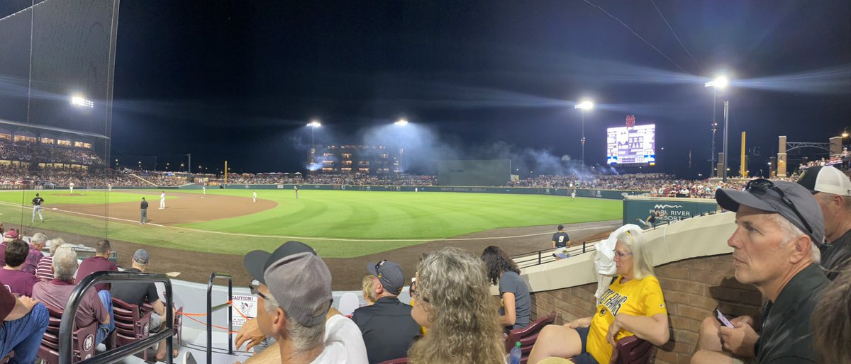 ninja_strong's tweet photo. What an atmosphere!!
#GoVCU https://t.co/yevV85ZhwW