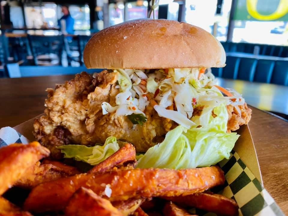 CAT's 12th St &amp; Rosauers bus stop gives you access to Rosauers, Walgreens, UPS &amp; more! A CAT staff member recently had a Fried Chicken Sandwich with Buffalo Sauce at Tilly Jane's. Hood River Route, Weekend Trolley, and Upper Valley go here!
#ridecatbus #doallthethings #FoodIsGood