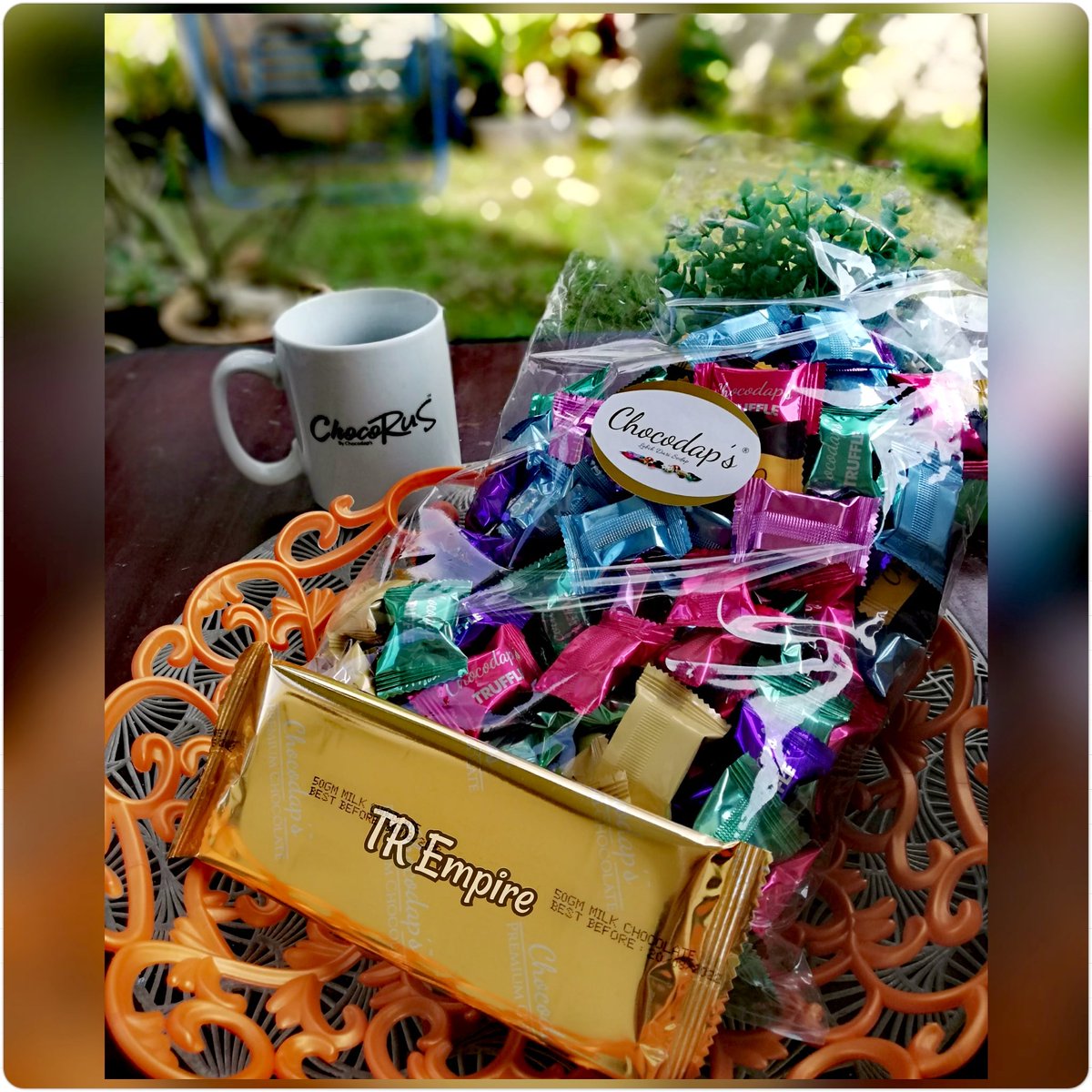 alongrina's tweet photo. If u want something that could cherish your day... You'll find it in this colourful pack.
7 colours, 7 flavours, just like a rainbow which comes after the rain. Soooo amazing!

#chocodaps #chocodapssenawang https://t.co/dYFczoHxKx