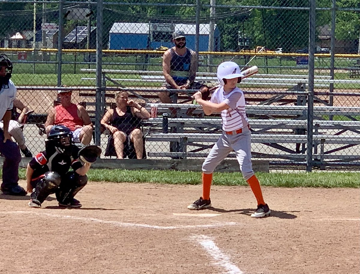 awstidham's tweet photo. Indiana Astros 10u split in pool play (1-1). Enjoy watching this young fella play #OriginalA https://t.co/GP3OggNxPo